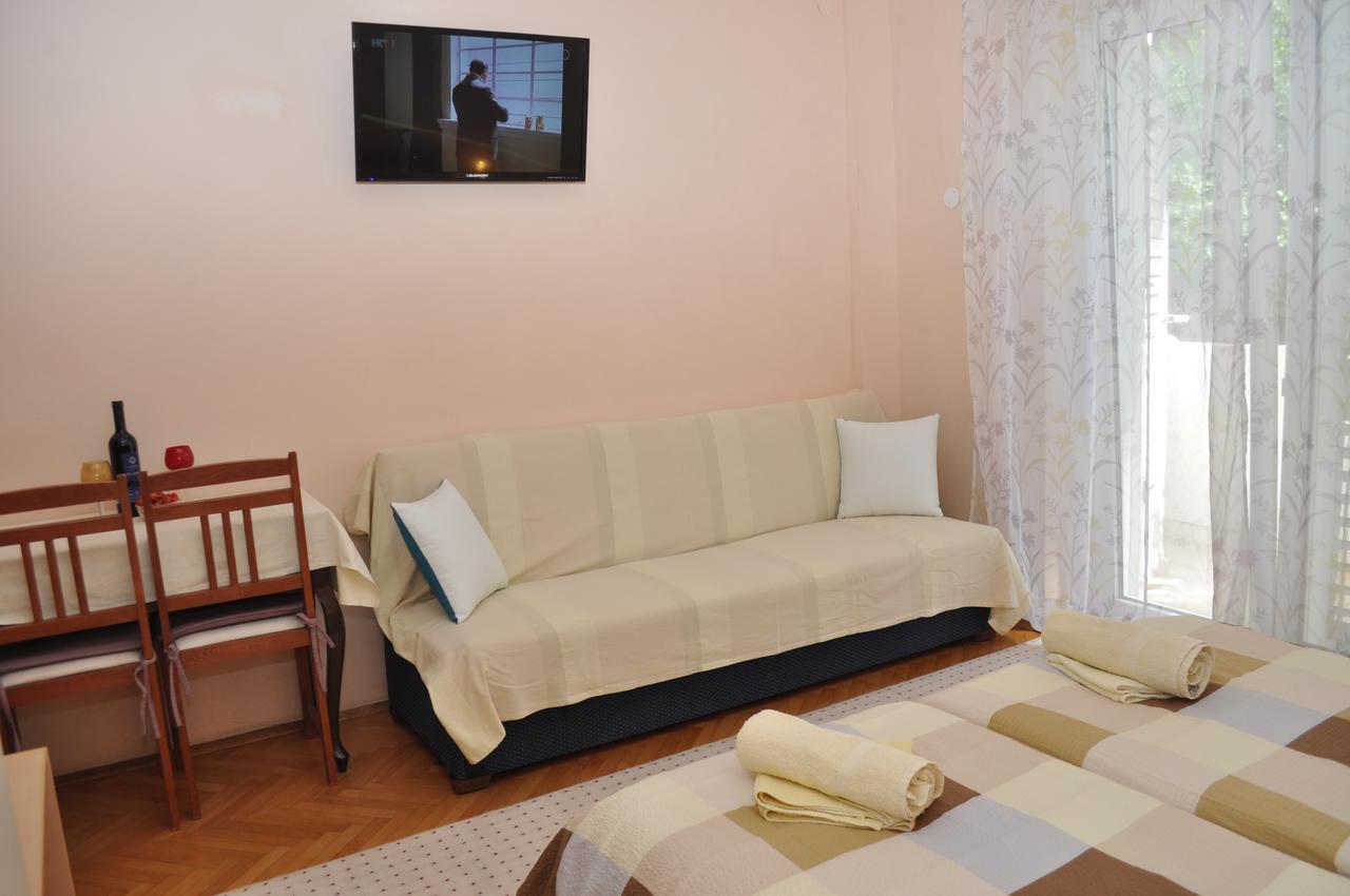 Apartments Ljubica Макарска Экстерьер фото