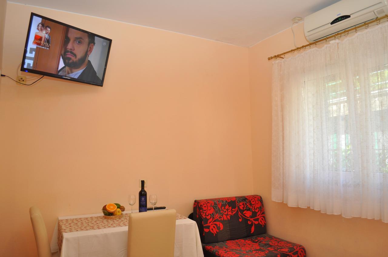 Apartments Ljubica Макарска Экстерьер фото